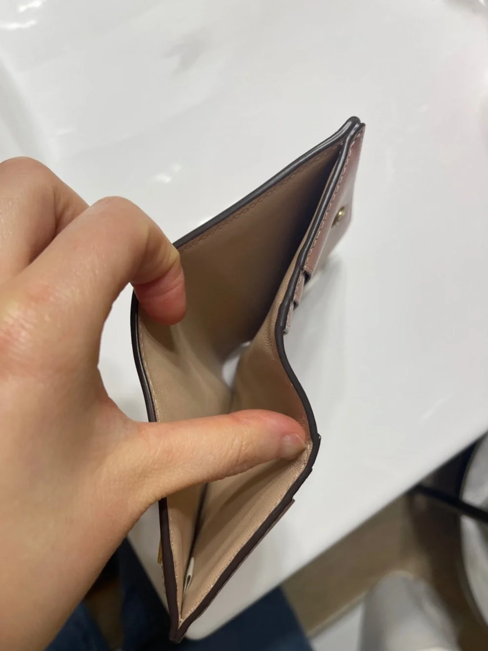 Tory Burch Rose Pink Leather Bifold Wallet with Gold-Tone Accent - Picture 4 of 4